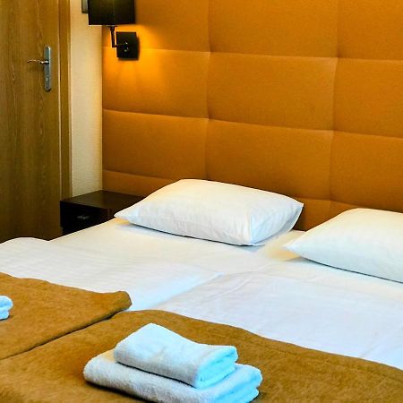 La Petite Apartments & Rooms Гданск Екстериор снимка