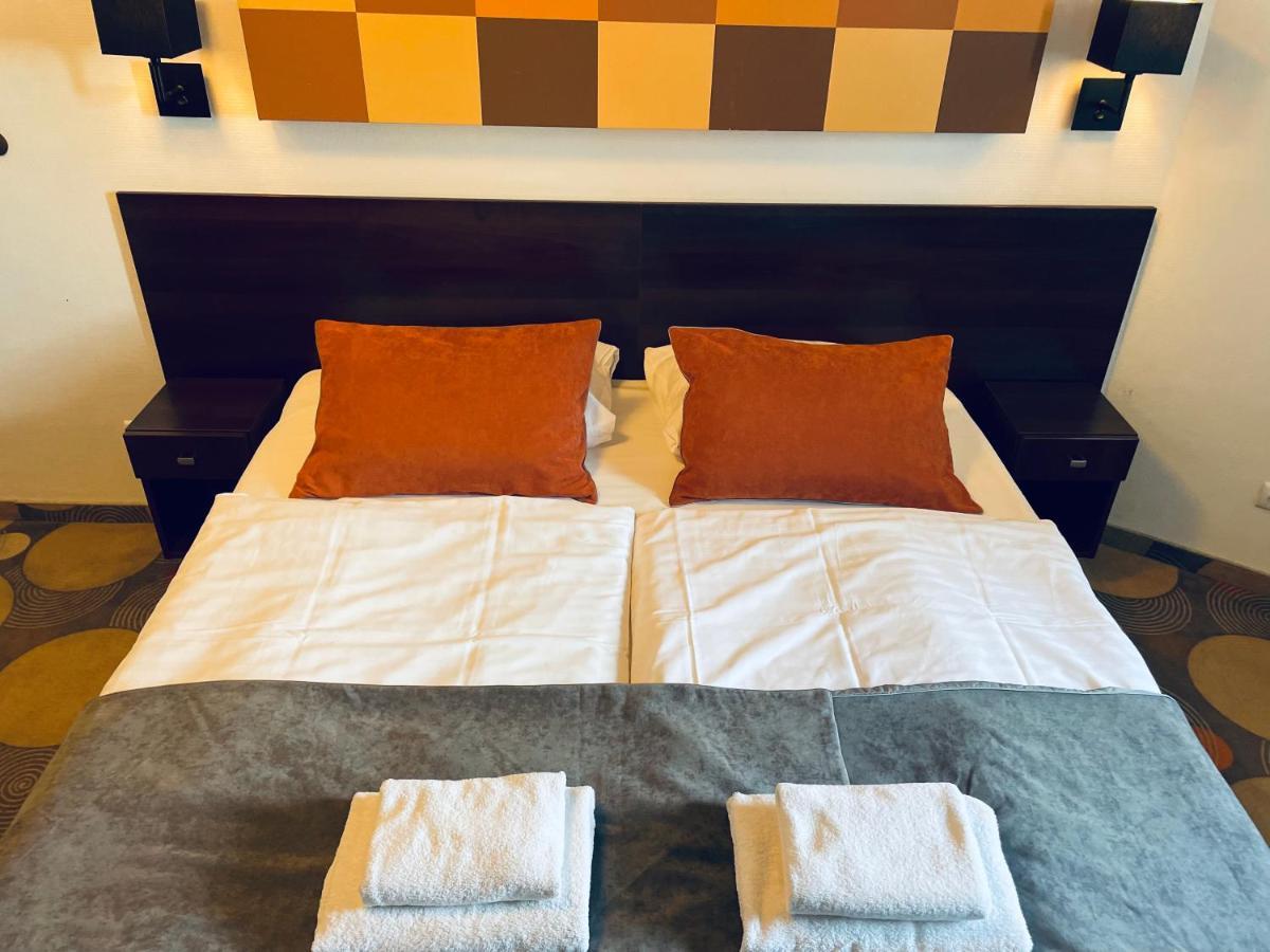 La Petite Apartments & Rooms Гданск Екстериор снимка