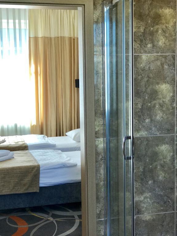 La Petite Apartments & Rooms Гданск Екстериор снимка