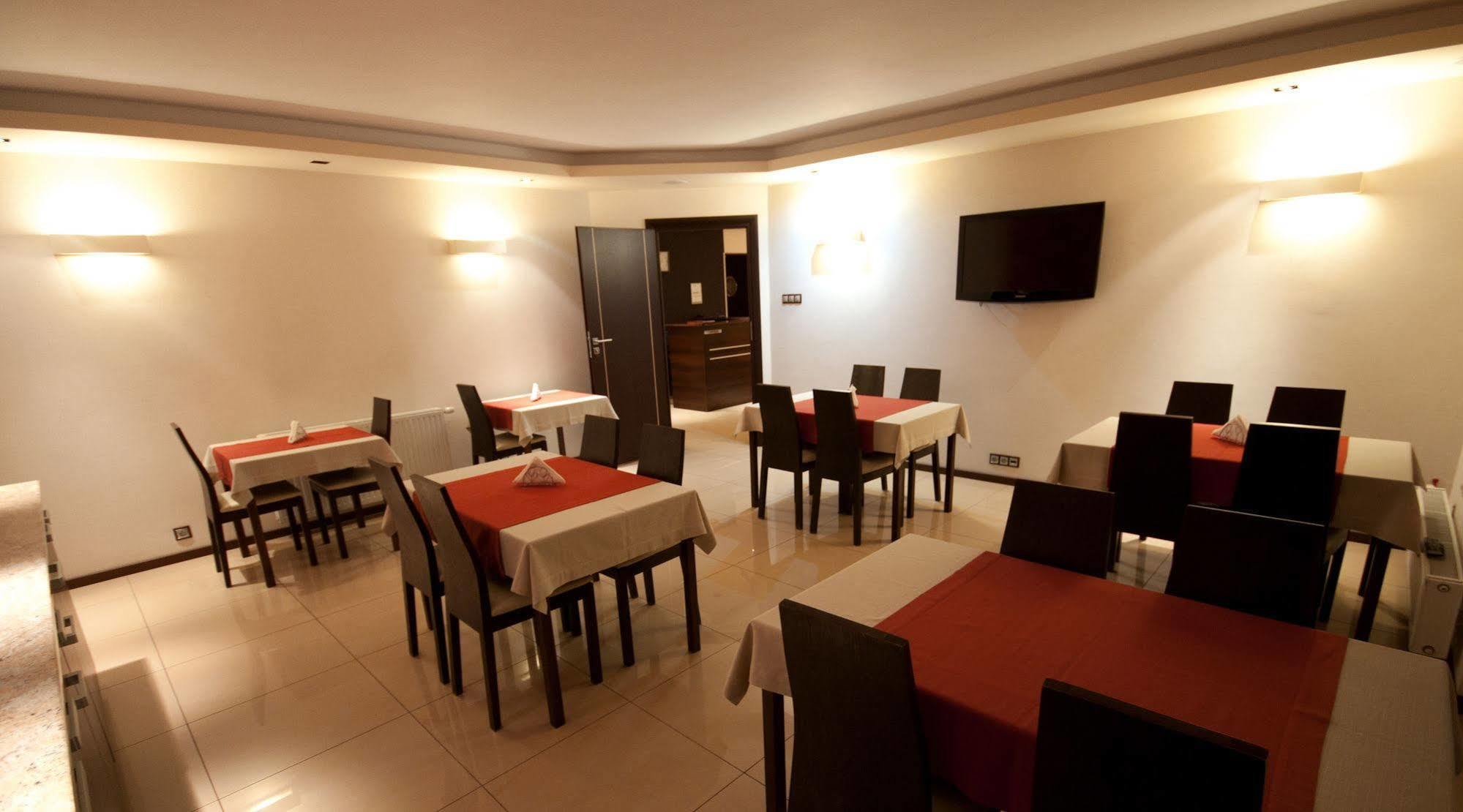 La Petite Apartments & Rooms Гданск Екстериор снимка