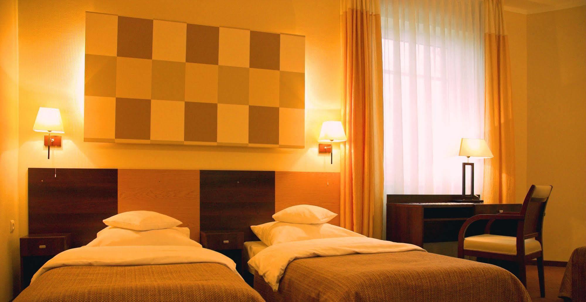 La Petite Apartments & Rooms Гданск Екстериор снимка