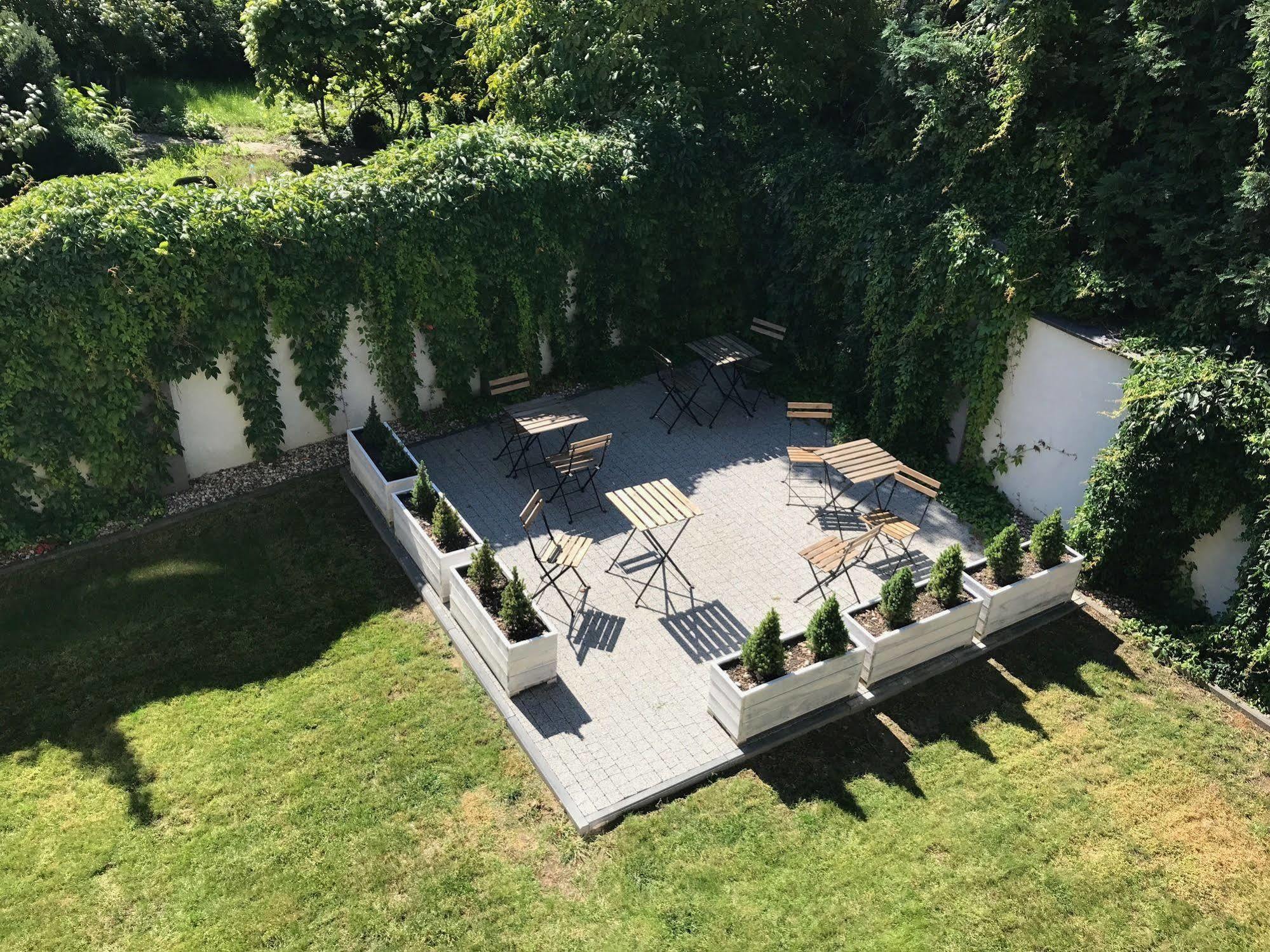 La Petite Apartments & Rooms Гданск Екстериор снимка