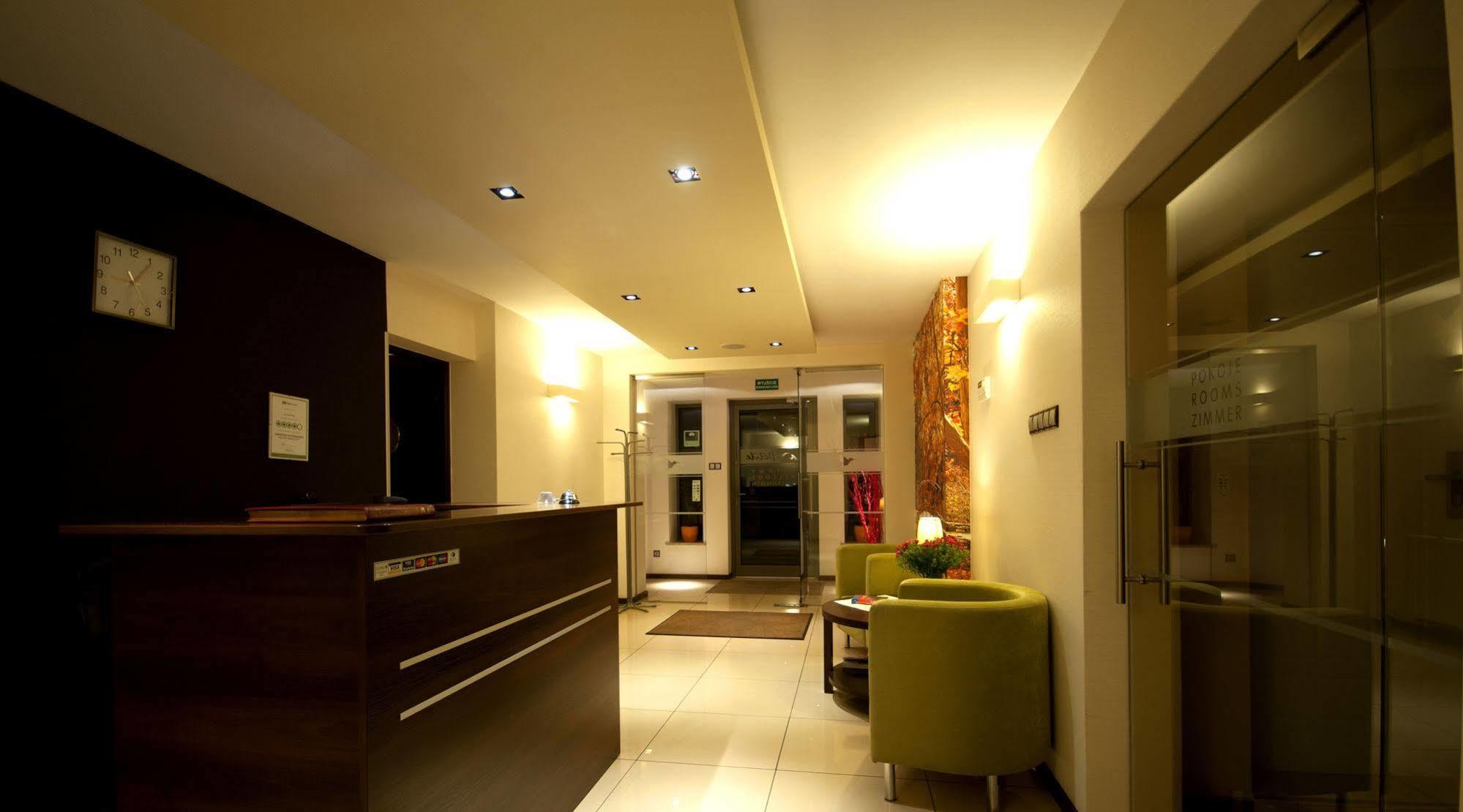 La Petite Apartments & Rooms Гданск Екстериор снимка