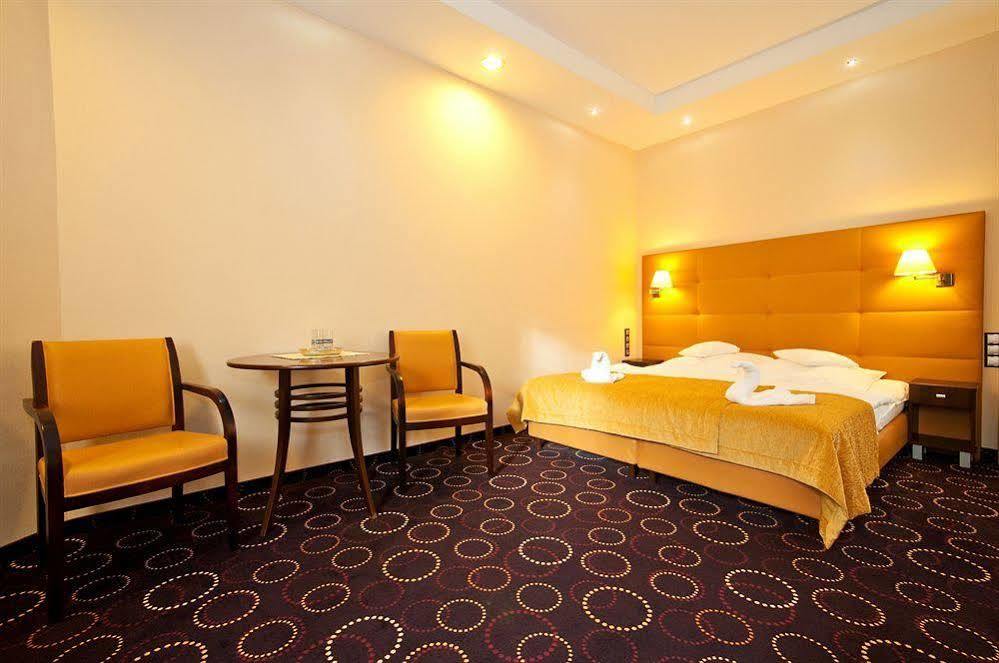 La Petite Apartments & Rooms Гданск Екстериор снимка